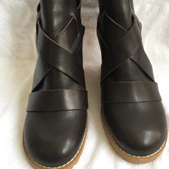 See by Chloe Alexa Cross Hatch Wedge Boots 38.5 - Picture 2 of 9